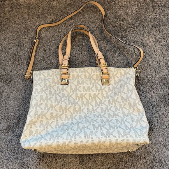 Michael Kors Signature Logo Large Purse With Silk Duster - Picture 2 of 9